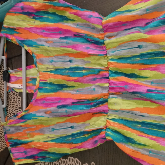 Gorgeous vibrant dress - Picture 10 of 10